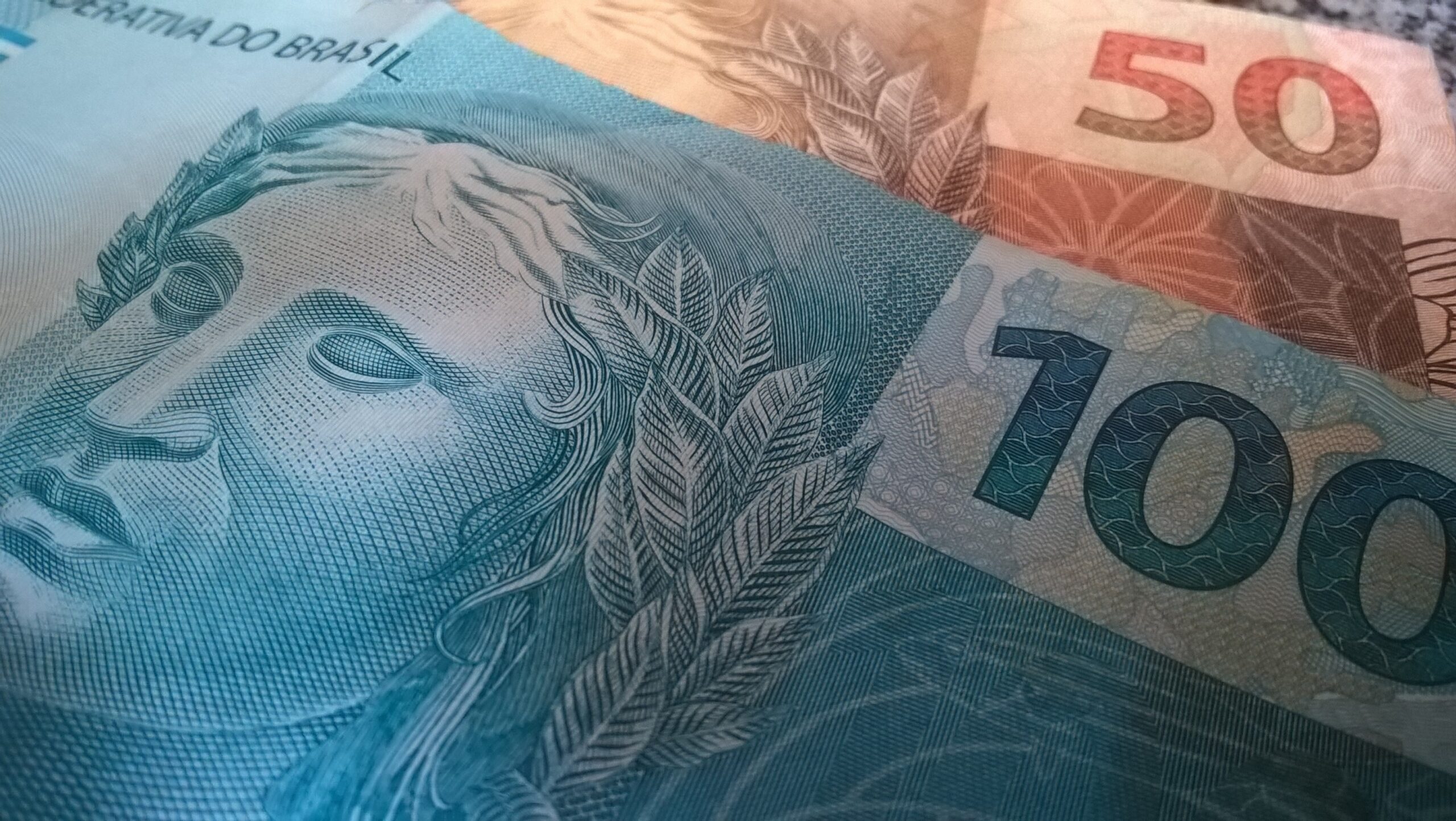 Learn the history of the Brazilian real, the Real Plan, URV, inflation control, and the currency’s challenges.